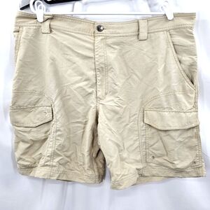 Reel Legends Cargo‎ Shorts Men's Size 42 100% Nylon Tan Beige Fishing Vented.
